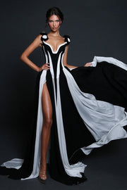 Omega Sleeveless V-Neck Flrs Bandage Maxi Dress